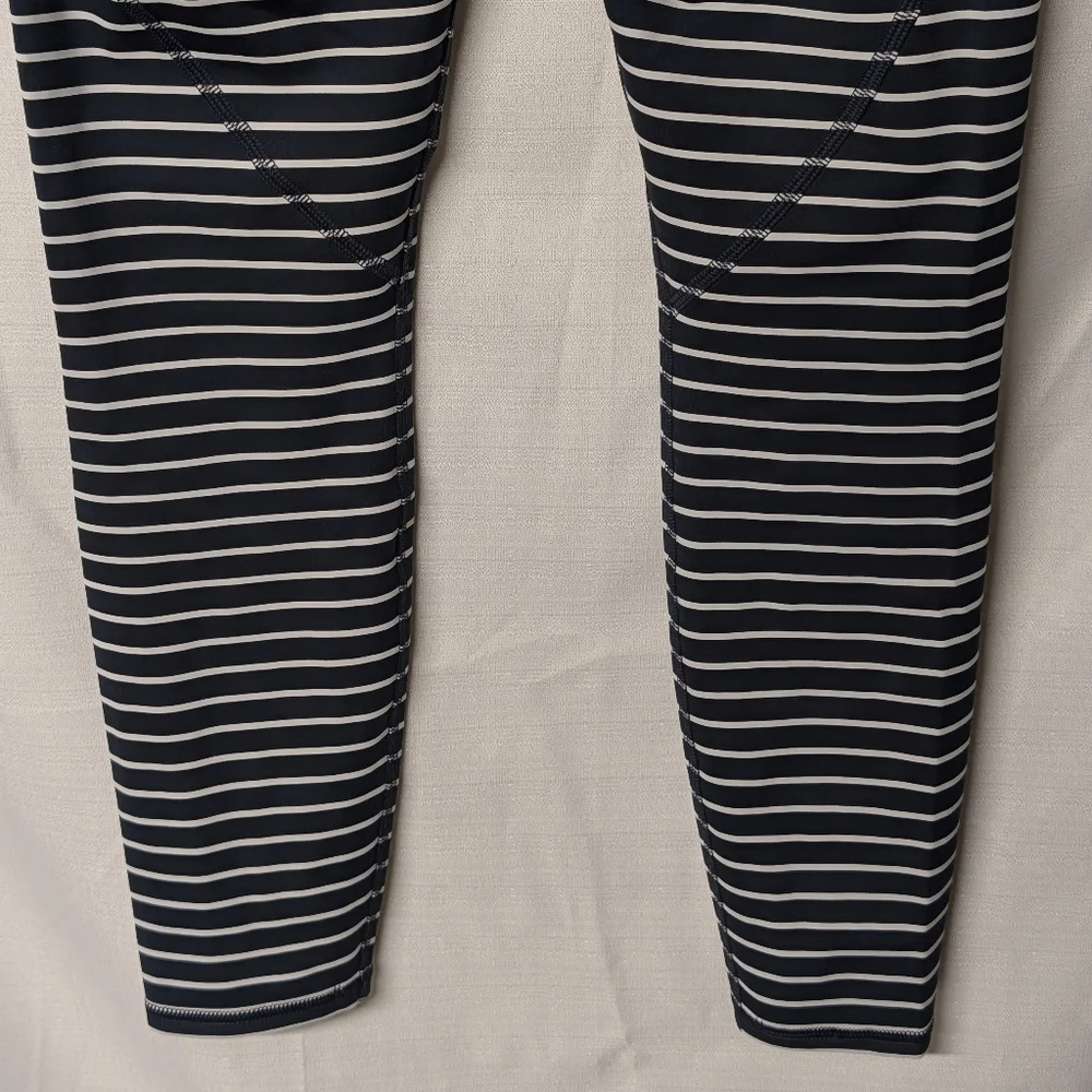 Athleta Navy Blue Striped Yoga Gym Tight Womens Leggings Size XSmall